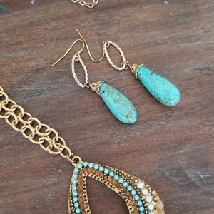 3/$15 K.Amato chain & matching earrings